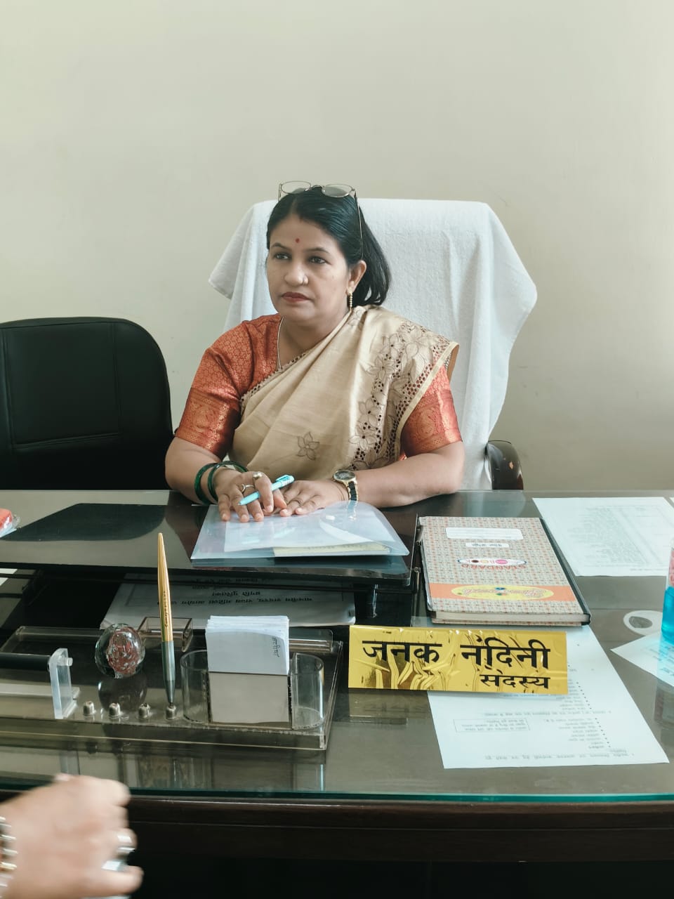 सदस्या उत्तर प्रदेश राज्य महिला आयोग श्रीमती जनक नंदिनी  द्वारा महिला जनसुनवाई