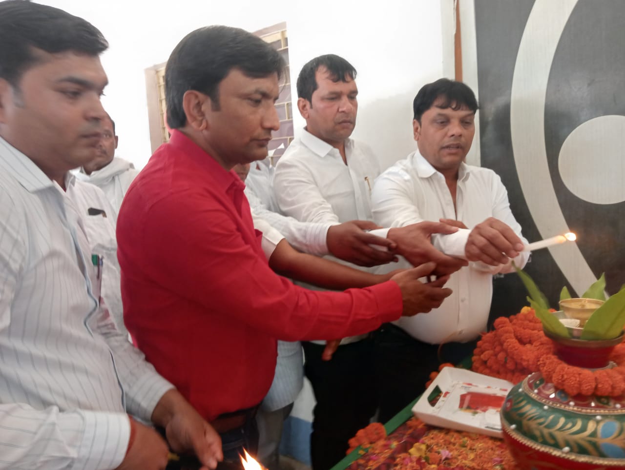 घोषित हुआ एसआर इंटरनेशनल वार्षिक परीक्षा परिणाम तो मैनेजमेंट की तरफ से रैंकर्स पर हुई आकर्षक पुरस्कारों की बौछार